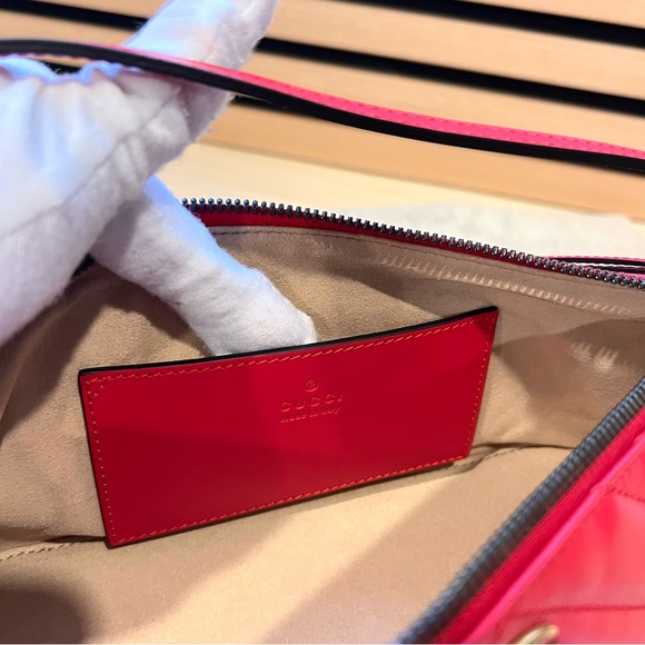 Gucci bright red 739166 Gg marmont 2 Lion trap shoulder bag - Picture 8 of 13
